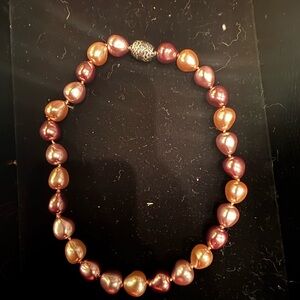 Elegant Pearl Necklace with Silver Accent